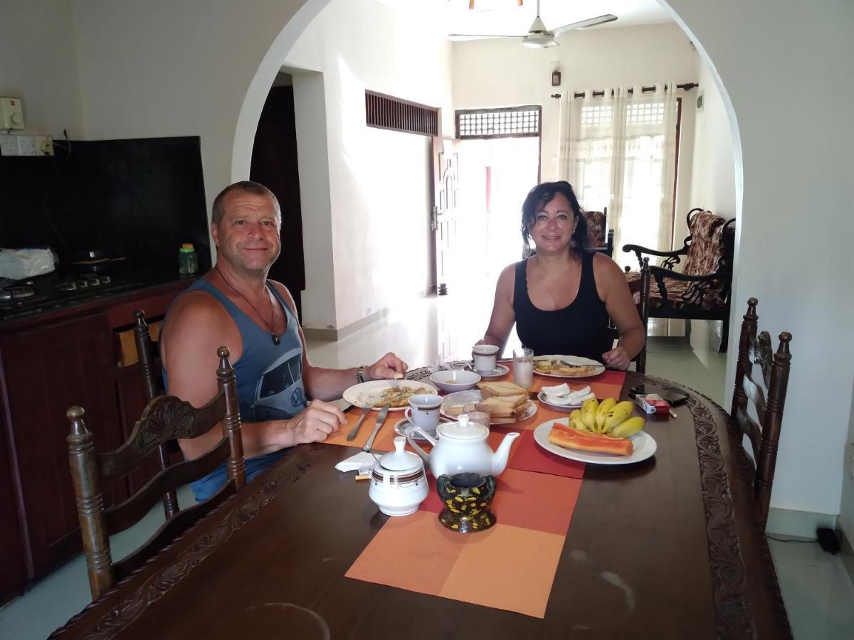 Happy Beach Guest House Hambantota Kültér fotó
