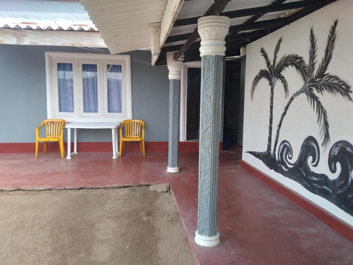Happy Beach Guest House Hambantota Kültér fotó