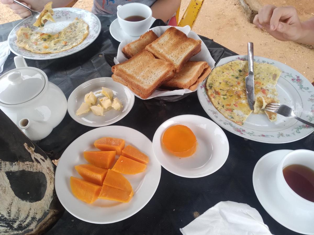 Happy Beach Guest House Hambantota Kültér fotó