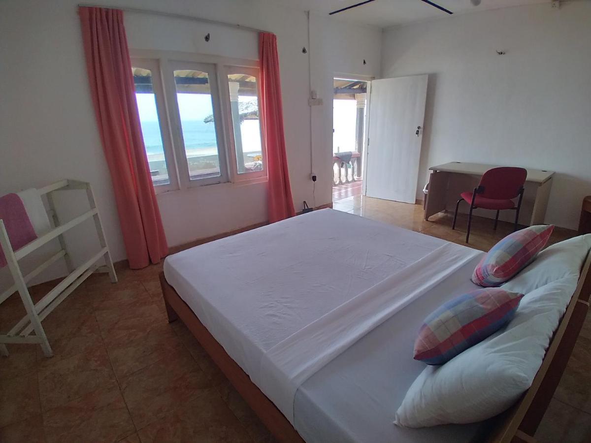Happy Beach Guest House Hambantota Kültér fotó