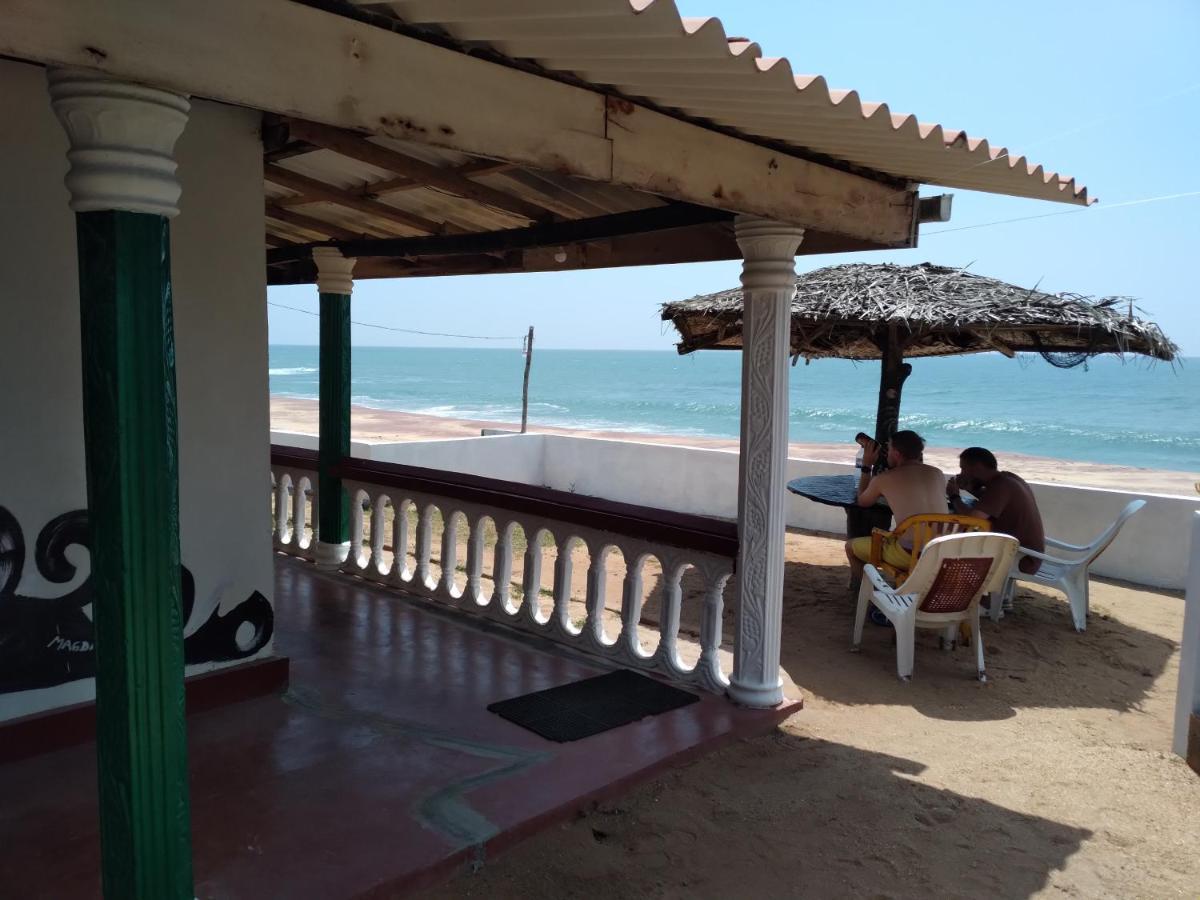 Happy Beach Guest House Hambantota Kültér fotó
